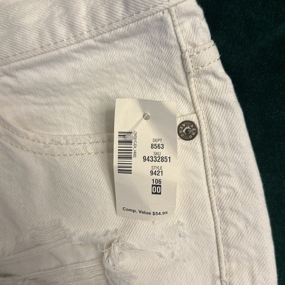 White denim shorts - Picture 4 of 7